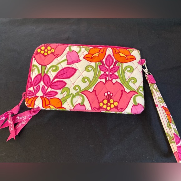 Vera Bradley Wristlet in Lilli Bell - Picture 2 of 10